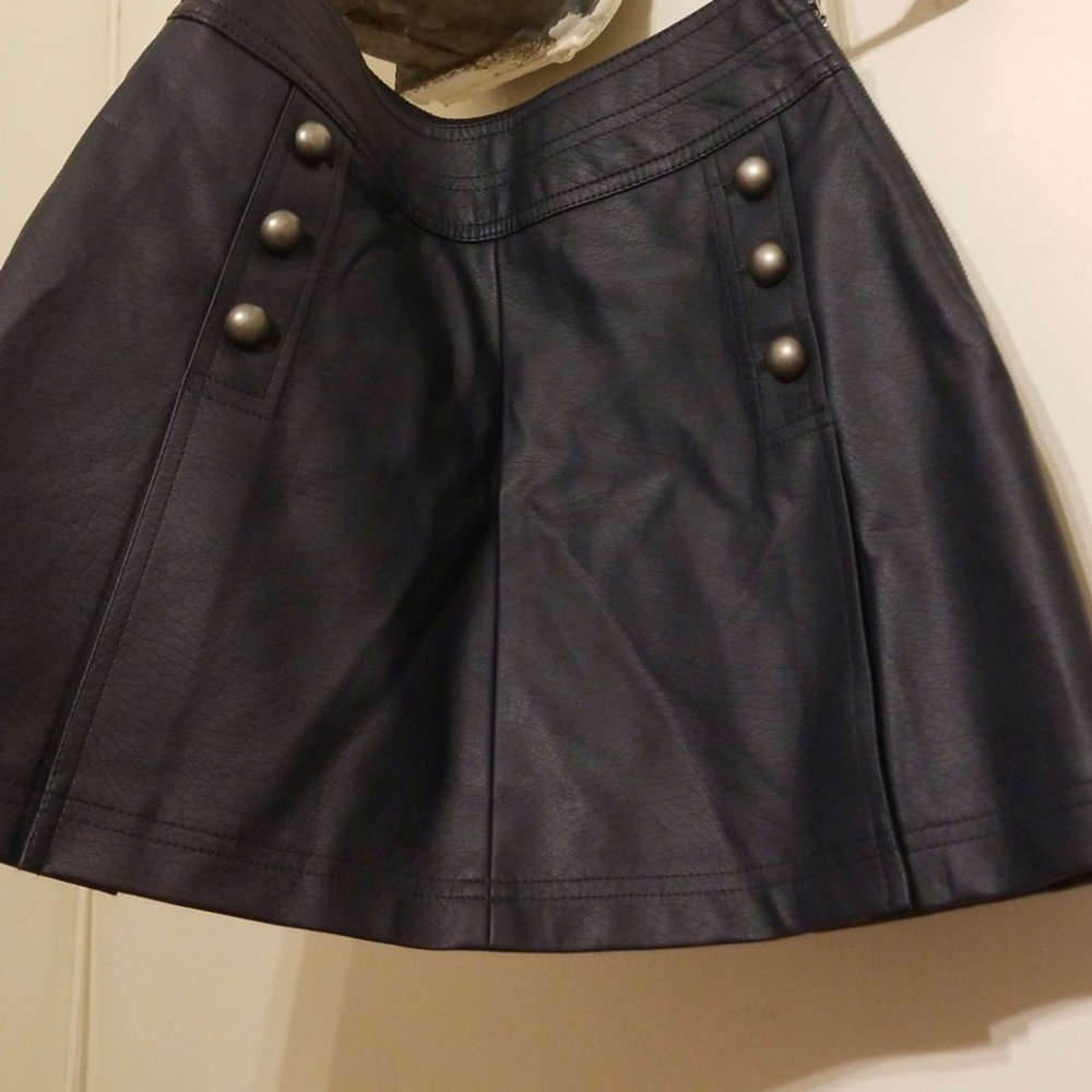 Short skirt
